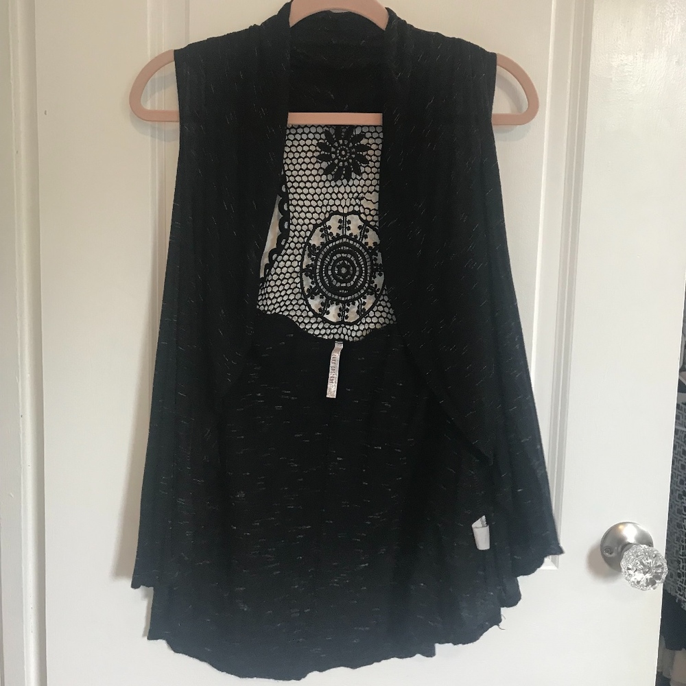 Black Sleeveless Open Tank